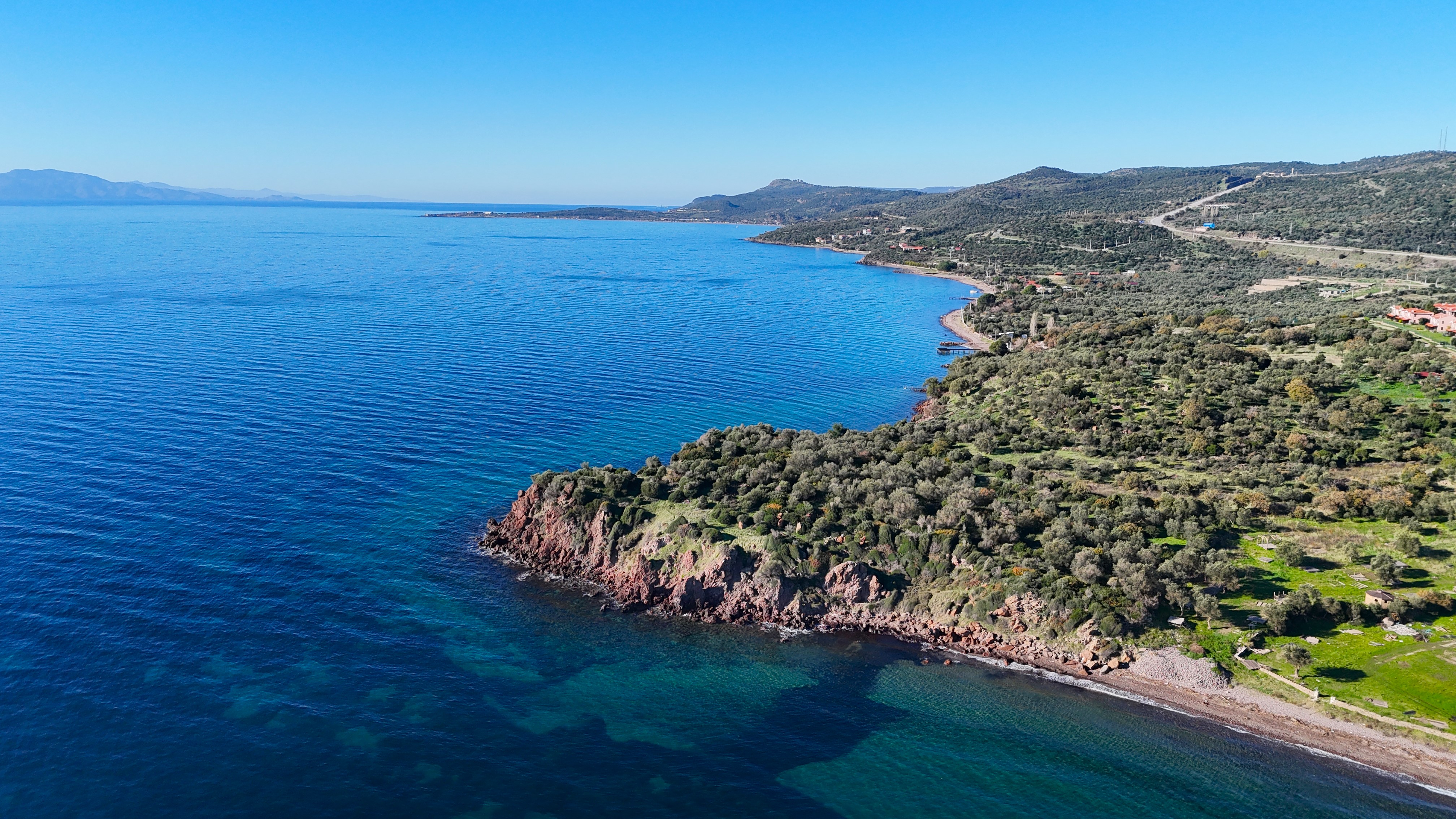 Çanakkale açıklarında deniz ve kıyı hattı